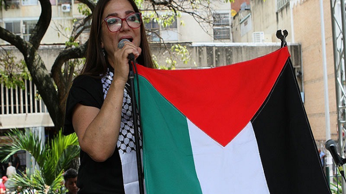 Egipto-deporta-a-periodista-venezolana-Hindu-Anderi-activista-pro-palestina-2 (1)
